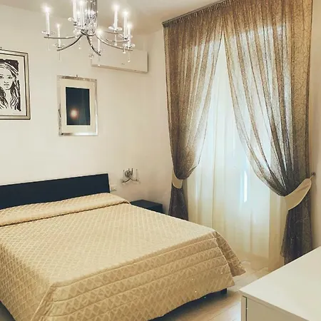 La Casa Di Mila Apartment *